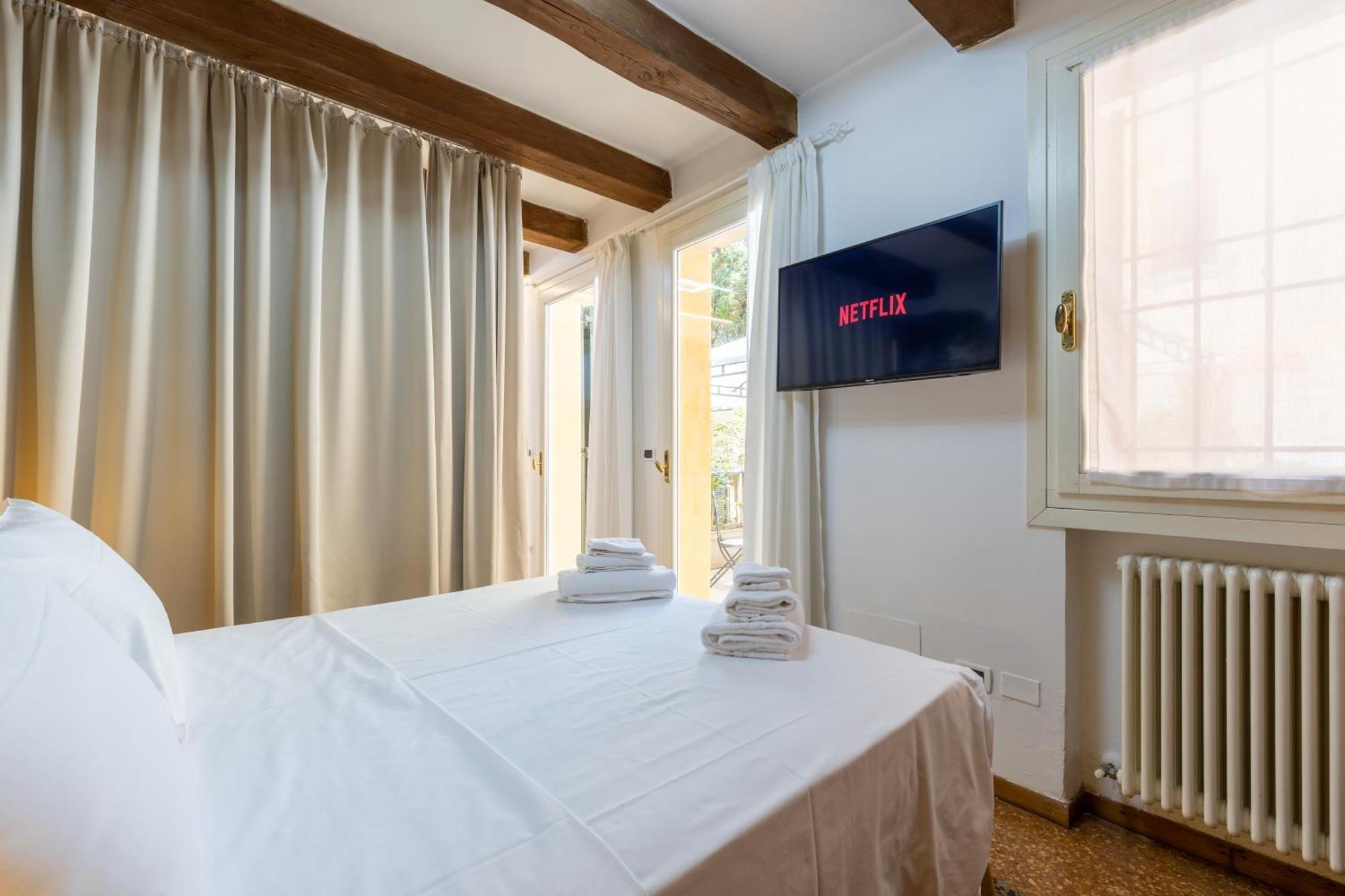 Frassinago Suites-Bolognarooms Exterior foto