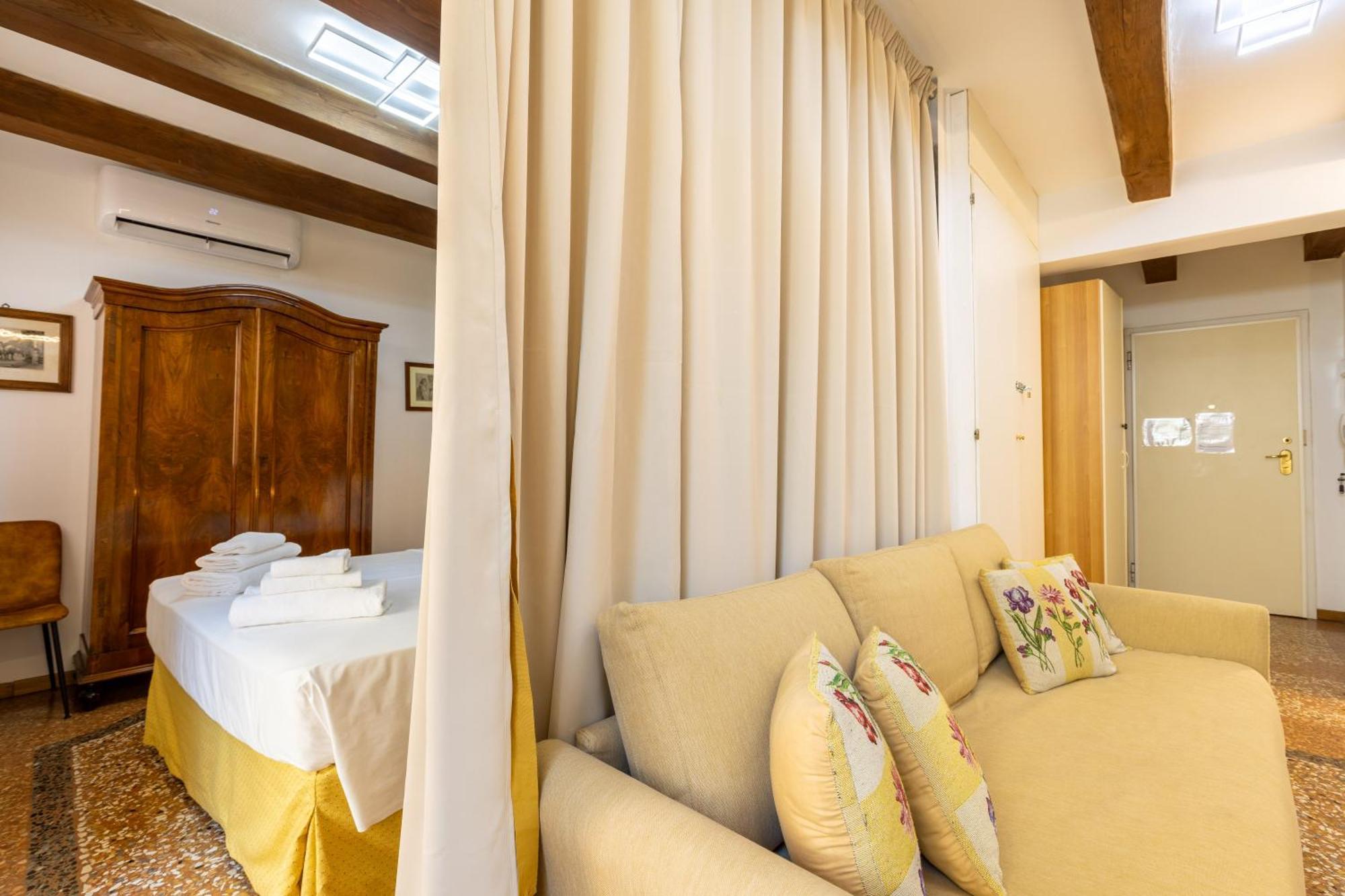 Frassinago Suites-Bolognarooms Exterior foto